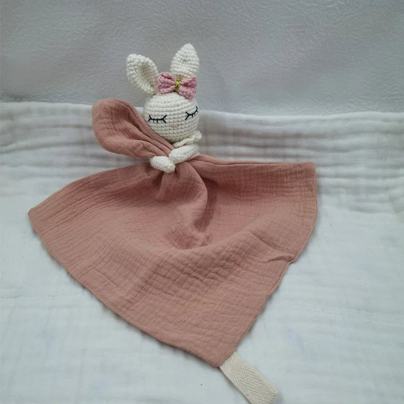 Doudou lange en mousseline & tête crochetée